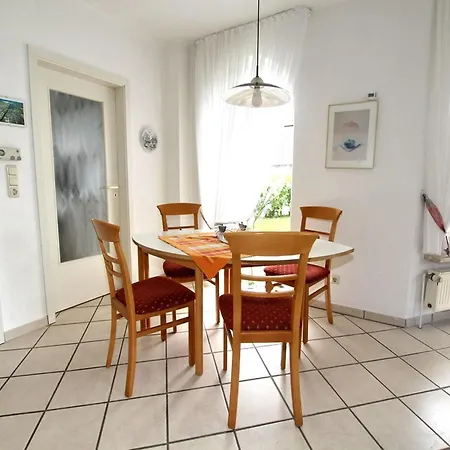 Terraced House *