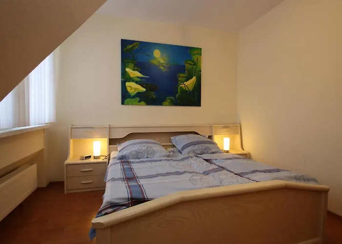 Reihenhaus, *